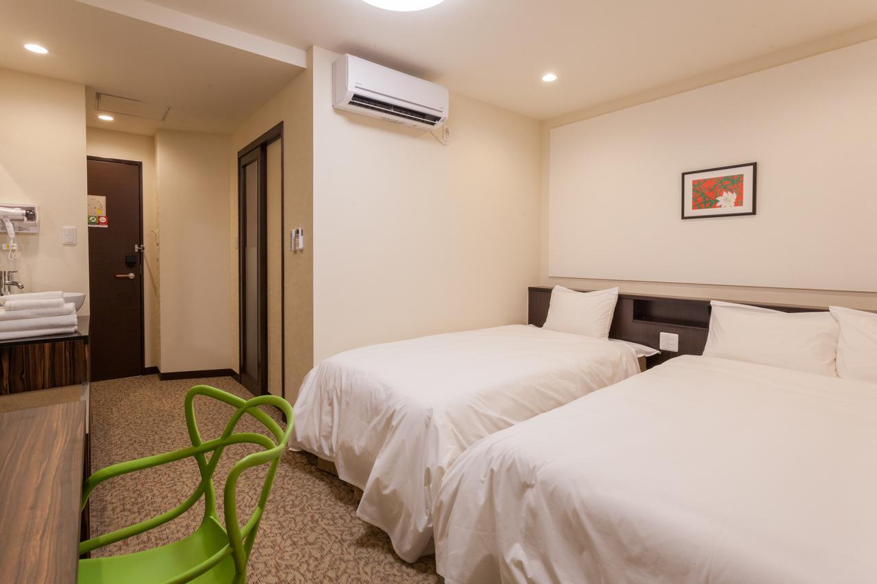 คะริยุชิ แอลซีเอช พรีเมียม Hotel นาฮะ ภายนอก รูปภาพ