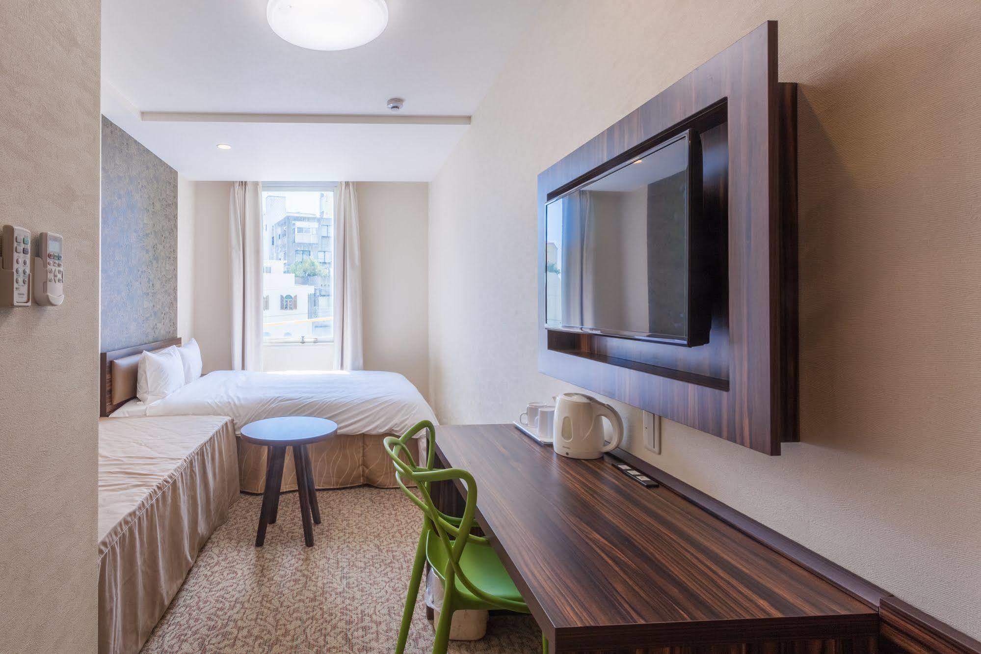 คะริยุชิ แอลซีเอช พรีเมียม Hotel นาฮะ ภายนอก รูปภาพ